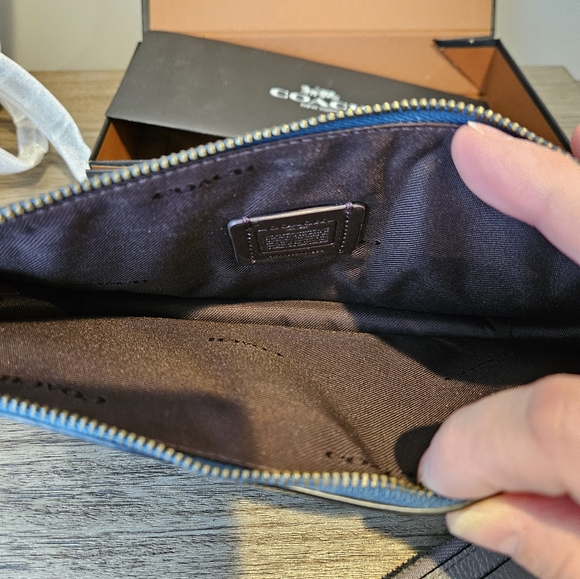 Coach Blue Leather Crossbody Wallet - Picture 7 of 11